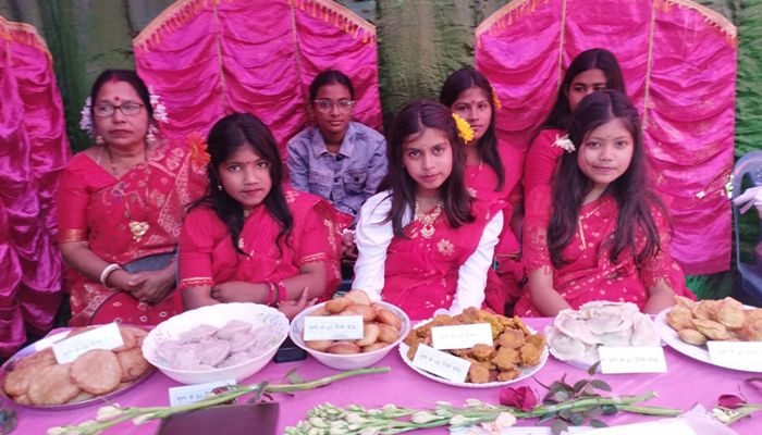 জমজমাট নবান্ন ও পিঠা উৎসব