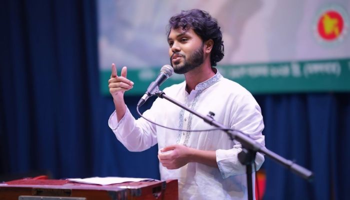 হাদীর অবস্থা ‘অত্যন্ত সংকটাপন্ন’, দেশবাসীকে শান্ত থেকে দোয়ার অনুরোধ প্রধান উপদেষ্টার
