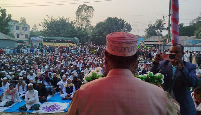 বালুর ট্রাক সরাতে গিয়ে দুই শিবির কর্মী শহীদ হয়েছে : প্রফেসর সামাদ