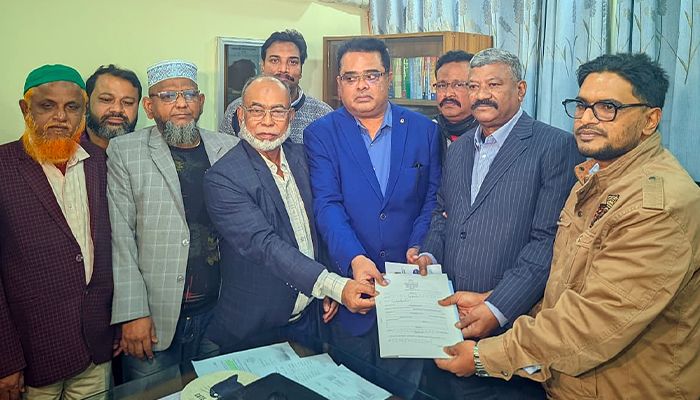 মনোনয়নপত্র নিলেন জিএম কাদেরসহ বিভিন্ন দলের প্রার্থীরা