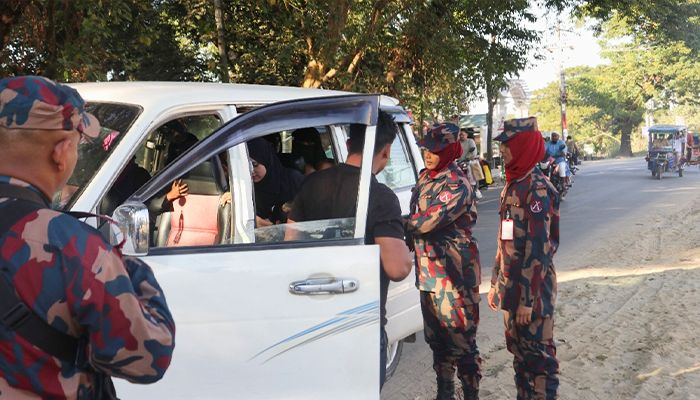 সীমান্তে বিজিবির নিরাপত্তা জোরদার, তল্লাশি ও টহল বৃদ্ধি