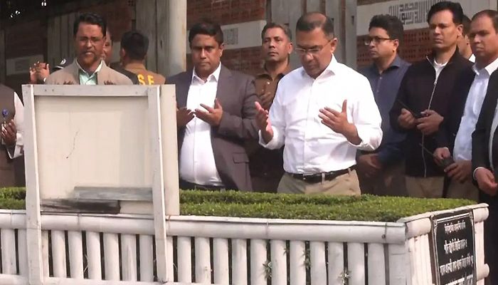 ছোট ভাইয়ের কবর জিয়ারত তারেক রহমানের