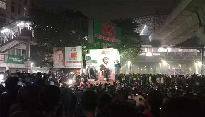 শাহবাগে অবরোধ চালিয়ে যাওয়ার ঘোষণা ইনকিলাব মঞ্চের
