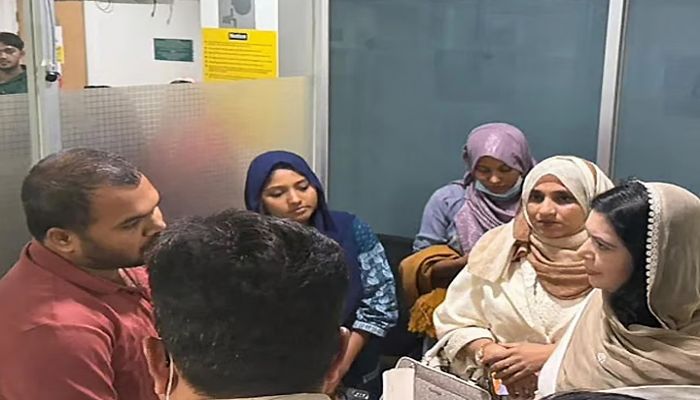 গুলিবিদ্ধ হাদির পরিবারের পাশে জুবাইদা রহমান