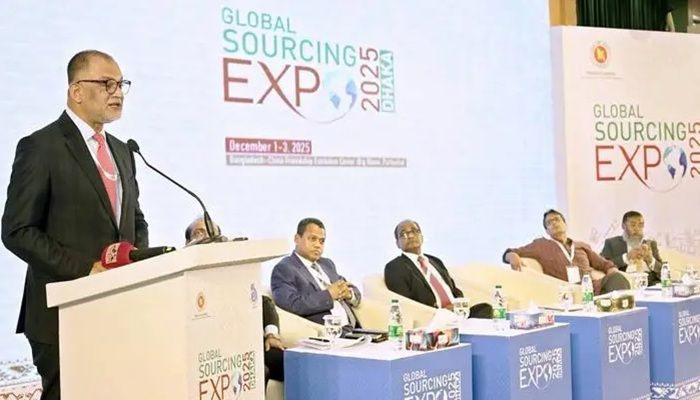 রপ্তানি বৃদ্ধি টেকসই করতে পণ্যে বৈচিত্র্য আনতে হবে: বাণিজ্য উপদেষ্টা