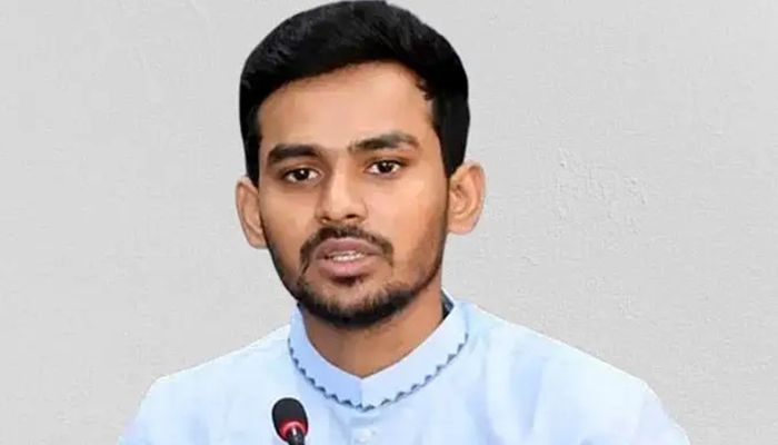 ঢাকা-১০ আসনে স্বতন্ত্র প্রার্থী হিসেবে লড়বেন আসিফ মাহমুদ