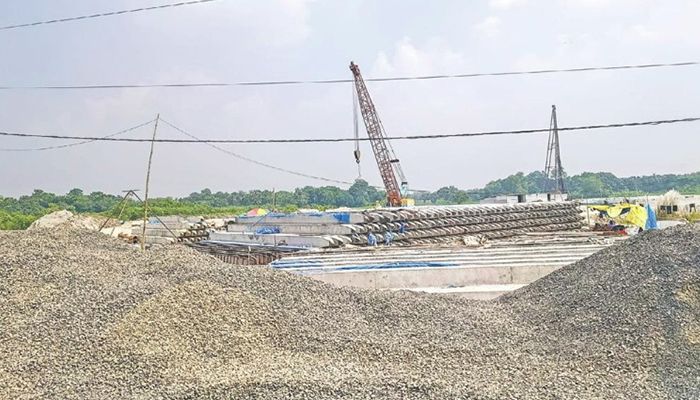 সার সংরক্ষণে এগিয়ে চলছে বাফার গুদাম নির্মাণকাজ