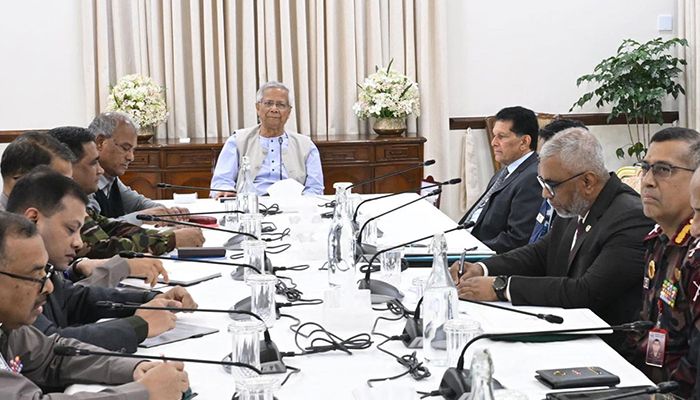 যেকোনো মূল্যে আইনশৃঙ্খলা পরিস্থিতি স্বাভাবিক রাখতে হবে