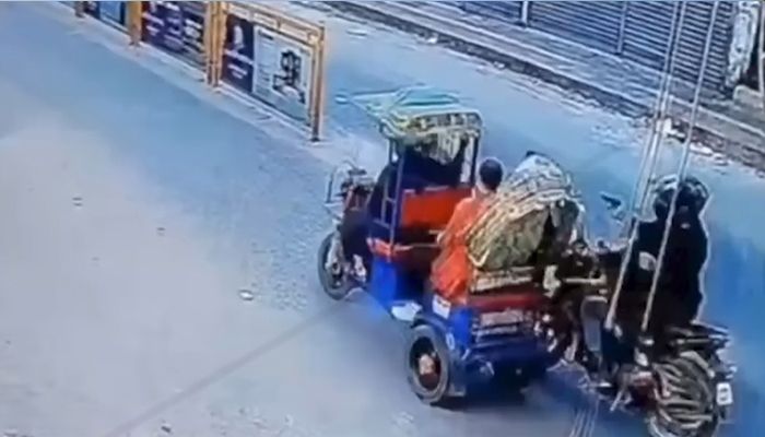 হাদিকে হত্যাচেষ্টার ঘটনায় মামলা