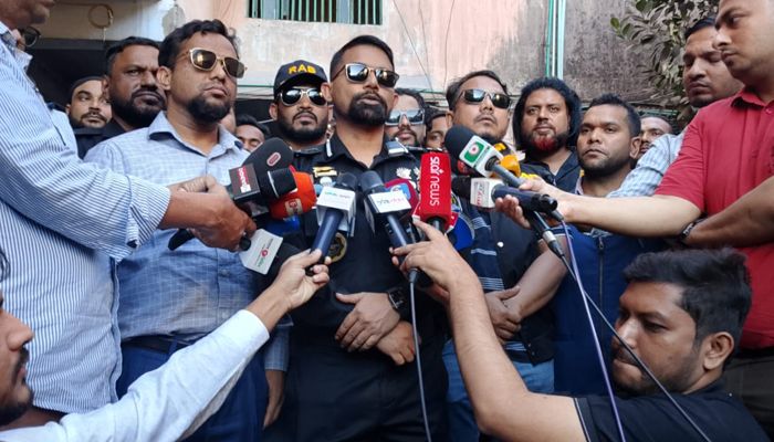 চট্টগ্রামে অনুমোদনহীন কারখানায়  র‌্যাবের অভিযান, ১২ লাখ টাকা জরিমানা
