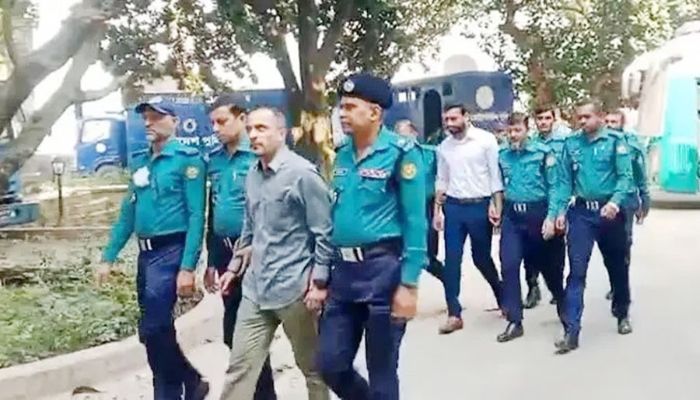 রামপুরায় ২৮ হত্যা: কড়া নিরাপত্তায় ট্রাইব্যুনালে দুই সেনা কর্মকর্তা