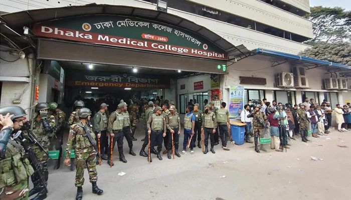 গুলিবিদ্ধ হাদি : ঢামেকে নিরাপত্তা জোরদার