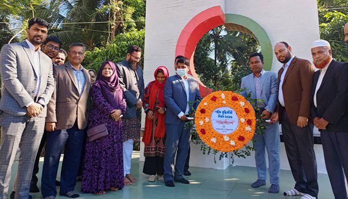 কচুয়ায় শহীদ বুদ্ধিজীবীদের প্রতি শ্রদ্ধা নিবেদন
