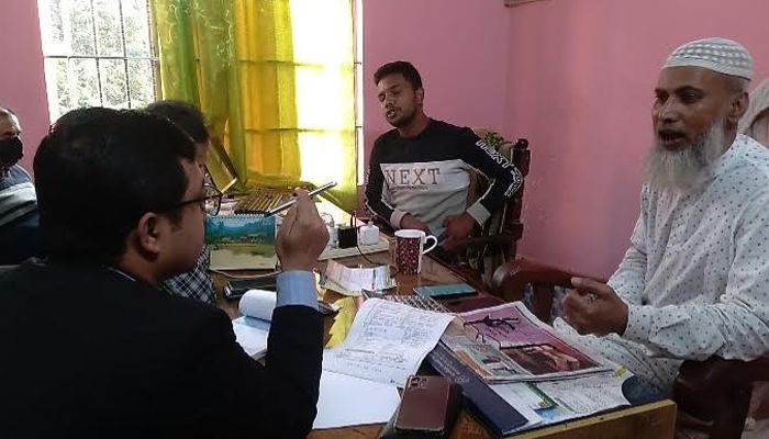 সোমবার বিকাল থেকে সন্ধ্যা পর্যন্ত এ অভিযান পরিচালনা করা হয়। প্রবা ফটো 