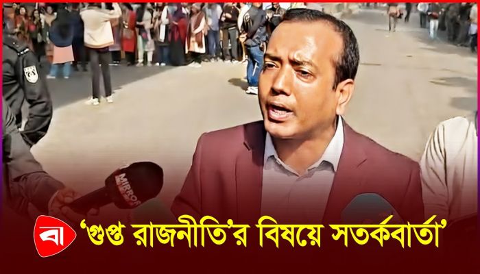 ‘হাদির কবর জিয়ারতের মাধ্যমে ফ্যাসিবাদবিরোধী লড়াইয়ের পূর্ণতা’