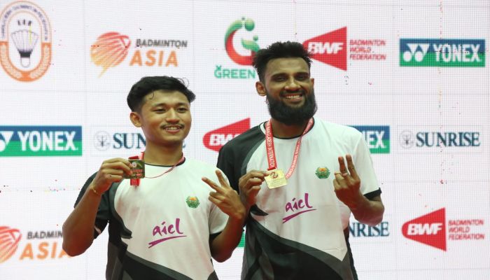 পুরুষ দ্বৈতে চ্যাম্পিয়ন বাংলাদেশের গৌরব-তানভীর জুটি