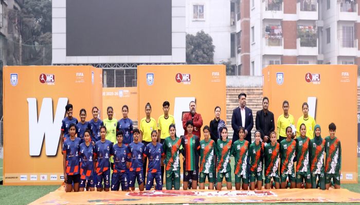 চ্যাম্পিয়ন নাসরিনকে ফুটবল শেখালো নবাগত বিকেএসপি