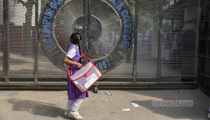 শিক্ষার্থীদের ‘ভবিষ্যৎ’ আটকে আন্দোলন নয়   