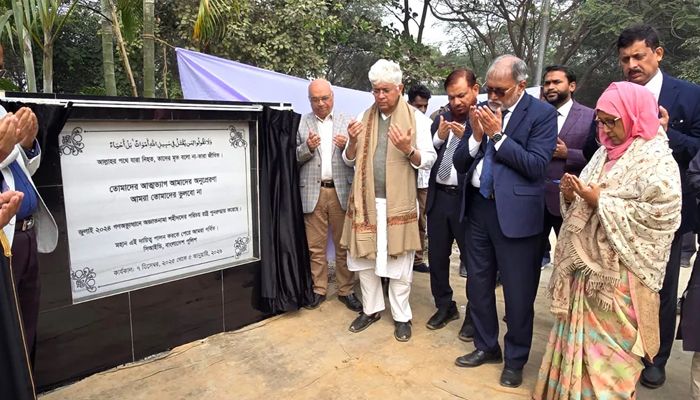 রায়েরবাজার কবরস্থানে দাফন করা ৮ জনের পরিচয় শনাক্ত