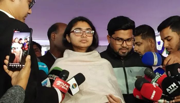 প্রার্থিতা ফিরে পেতে নির্বাচন কমিশনে তাসনিম জারার আপিল