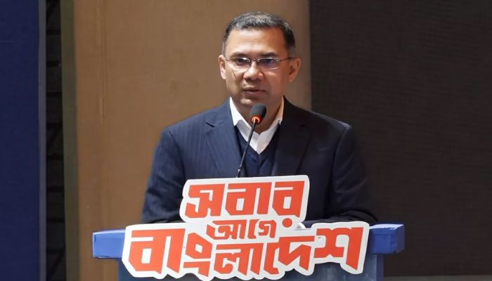 বনানীর হোটেল শেরাটনে শনিবার সংবাদমাধ্যমের সম্পাদকদের সঙ্গে শুভেচ্ছা বিনিময় অনুষ্ঠানে বক্তব্য দেন তারেক রহমান। ছবি: ইউএনবি