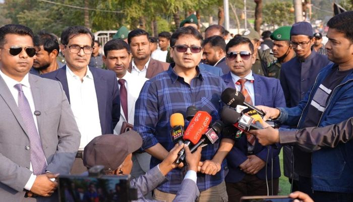 গণতন্ত্র মানে ৫ বছর পর নতুন স্বৈরাচার তৈরি করা নয়: লুৎফে সিদ্দিকী
