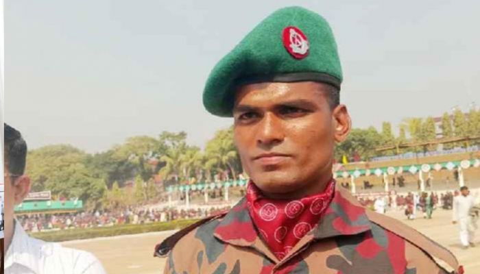সীমান্তে নিহত ফেলানীর ভাই পেলেন সীমান্ত রক্ষার দায়িত্ব