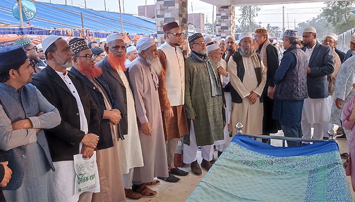 সাবেক ইউপি চেয়ারম্যান জয়নালের সহধর্মিণী অজিফা বেগম আর নেই