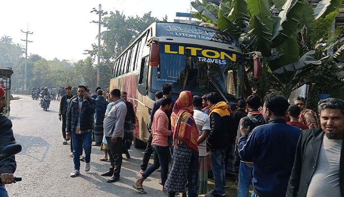 বাস-মোটরসাইকেল সংঘর্ষে ছাত্রদলের সহ-সভাপতি নিহত