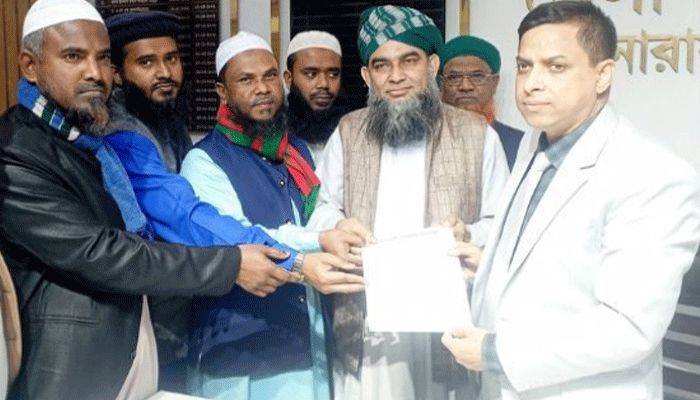 এলপিজি গ্যাসের মূল্যবৃদ্ধির প্রতিবাদে ডিসিকে স্মারকলিপি