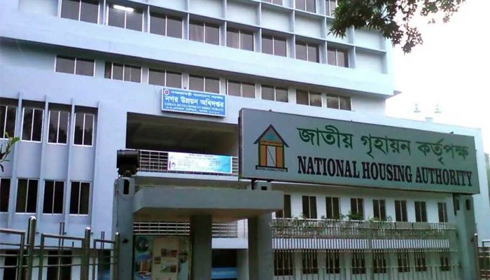 মিরপুরে জিম্মি রাষ্ট্রীয় সম্পদ, উচ্ছেদের নামে তামাশা