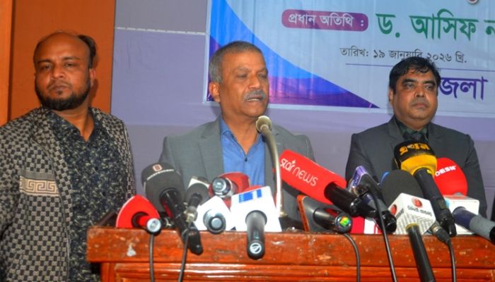 অন্যের ভোটাধিকার ক্ষুণ্ন করলে আপনি শেখ হাসিনা: আইন উপদেষ্টা   