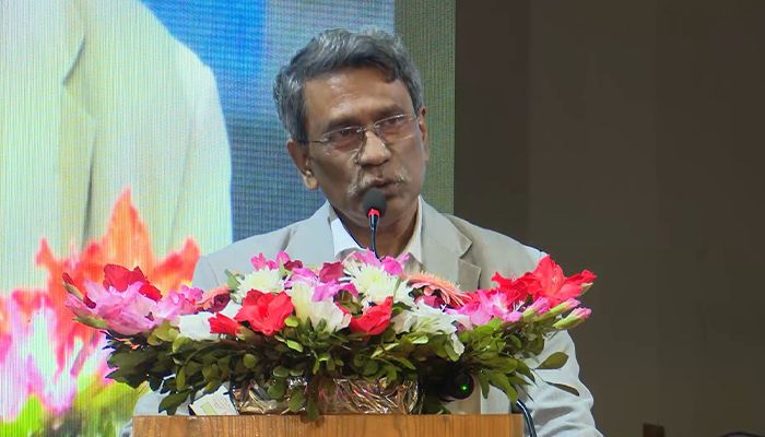 ভবিষ্যৎ বাংলাদেশের রাষ্ট্রব্যবস্থার জন্যই গণভোট প্রয়োজন : আলী রিয়াজ