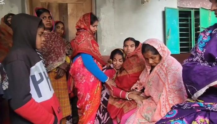 খোকন দাসকে হারিয়ে দিশাহারা পরিবার, গ্রেপ্তার ৩