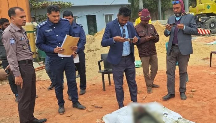শিপ রিসাইক্লিং ইয়ার্ডে ডাকাতের হামলায় দুই প্রহরী নিহত