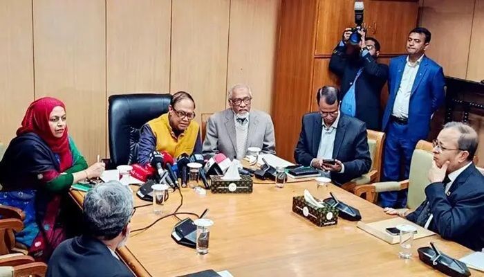 সম্মিলিত ইসলামী ব্যাংকে ২ দিনে ১০৭ কোটি টাকা উত্তোলন: গভর্নর
