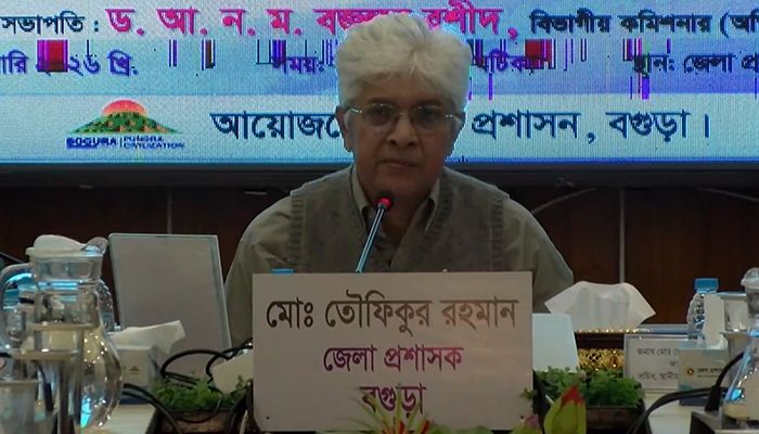 গণভোটে নিরপেক্ষ থাকার সুযোগ নেই: আদিলুর রহমান