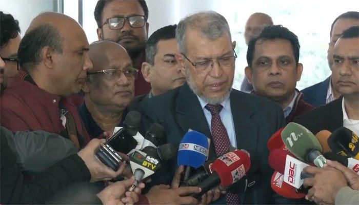 সাংবাদিকদের মন্ত্রিপরিষদ সচিব: তফসিলের আগে নিয়োগ পাওয়া ডিসিরাই নির্বাচন পরিচালনায় 
