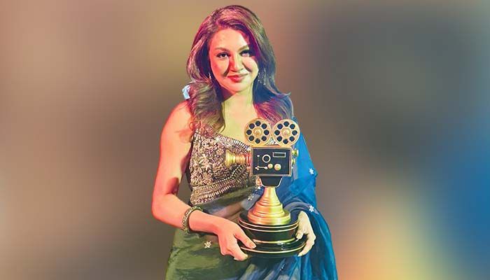 বছরের শুরুতে গৌরবময় মুহূর্তে জয়া