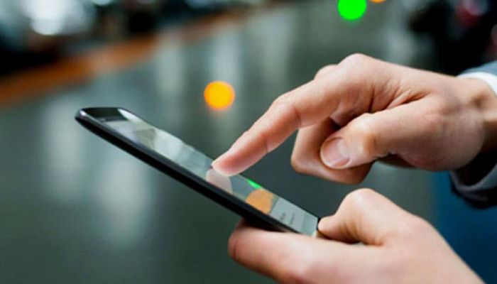 ধাপে ধাপে বন্ধ হবে অবৈধ মোবাইল হ্যান্ডসেট