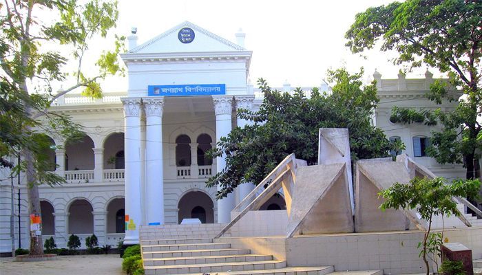 স্থগিতের ৬ ঘন্টা পর শুরু ভোট গণনা