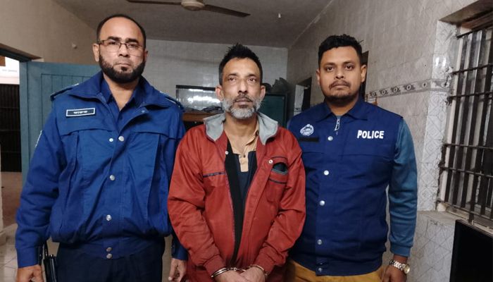 বাঞ্ছারামপুরে ১১৮ পিস ইয়াবাসহ মাদক কারবারি গ্রেপ্তার