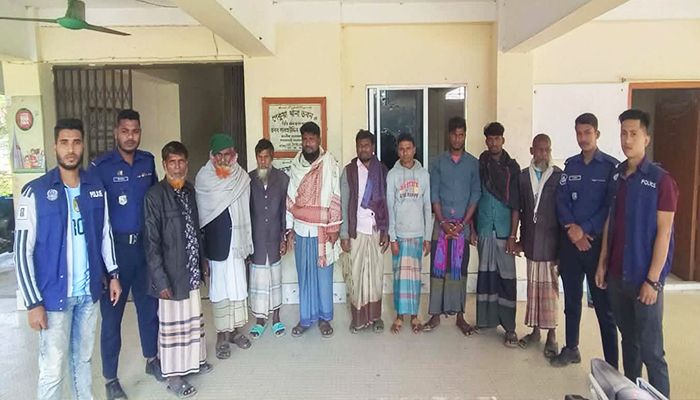 পেকুয়ায় পুলিশের অভিযানে হত্যা মামলার আসামিসহ গ্রেপ্তার ১০