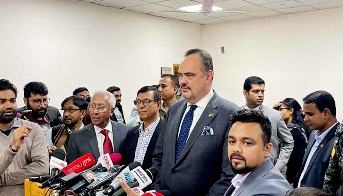 নির্বাচনে কোনো পক্ষ নেবে না যুক্তরাষ্ট্র: রাষ্ট্রদূত