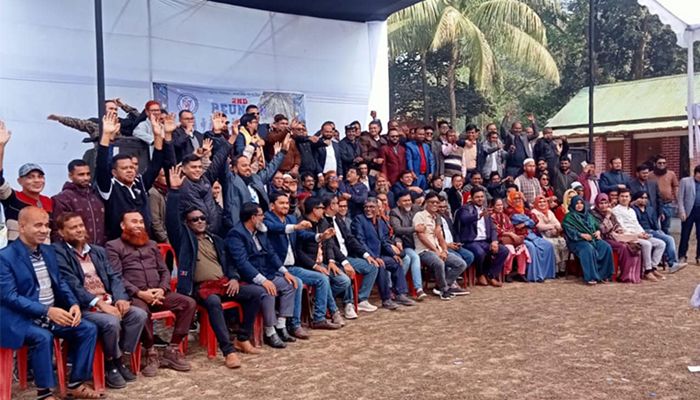 কান্না আর হাসিকে মিলিয়ে দিল এক আয়োজন