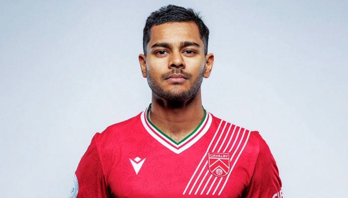 শমিতকে ছেড়ে দিল ক্যাভালরি এফসি