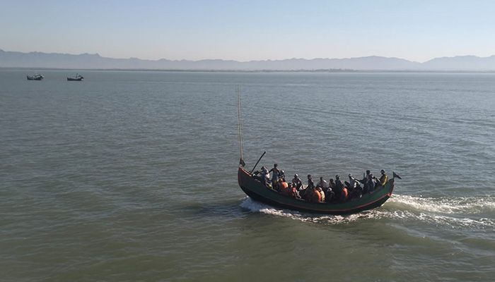মিয়ানমারে সংঘাত, নাফ নদীতে জেলে গুলিবিদ্ধ