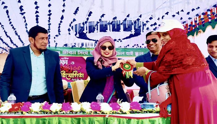 সুস্থ প্রজন্মের জন্য পড়াশোনার পাশাপাশি খেলাধুলার বিকল্প নেই: ইউএনও রুমানা আফরোজ