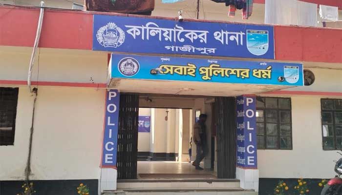 গাজীপুরে মাদ্রসার টয়লেট থেকে শিক্ষার্থীর ঝুলন্ত মরদেহ উদ্ধার
