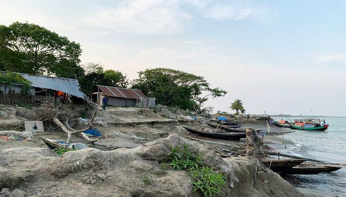    বদলেছে উপকূলীয় মানুষের জীবন-জীবিকা